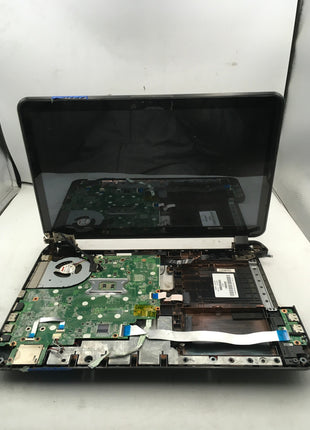 HP 15 D069WM - FOR PARTS/DAMAGED - INTEL i3-3110M - NO RAM - NO BATTERY -READ-BB