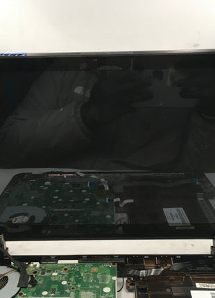 HP 15 D069WM - FOR PARTS/DAMAGED - INTEL i3-3110M - NO RAM - NO BATTERY -READ-BB