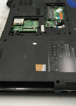 HP 15 D069WM - FOR PARTS/DAMAGED - INTEL i3-3110M - NO RAM - NO BATTERY -READ-BB