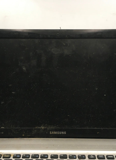 SAMSUNG NP300E5E A01US - FOR PARTS/REPAIR - INTEL i3-3227U - 4GB RAM - READ - BB