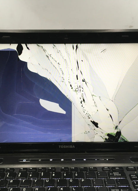 TOSHIBA SATELLITE P755 S5182 -FOR PARTS/BAD LCD- INTEL I5 2ND GEN - 4GB RAM - BB