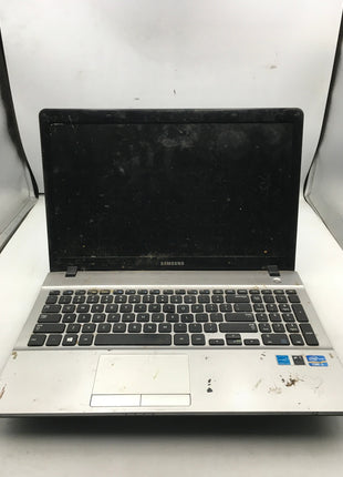 SAMSUNG NP300E5E A01US - FOR PARTS/REPAIR - INTEL i3-3227U - 4GB RAM - READ - BB